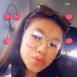 Meet your Posher, Vy